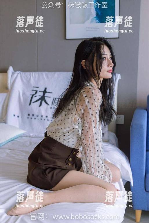 BoBoSocks袜啵啵-奶油 BoBoSocks袜啵啵 - 奶油的裸足花絮版,免费图集让你欲罢不能!