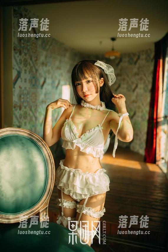 GIRLT果团网-龚玥菲 GIRLT果团网 - 作品集大揭秘!龚玥菲的可爱瞬间:感觉每张都能让你舔屏到停不下来!
