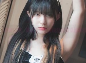 Hizzy(히지)校服套图，这波下载绝对能让你的桌面瞬间青春洋溢！