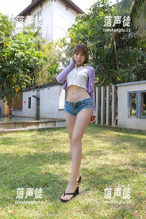 MFStar模范学院-NaNa_baby MFStar模范学院 - NaNa_baby的旅拍美图和她的那些冒险:套图里藏着万千未解的谜团!