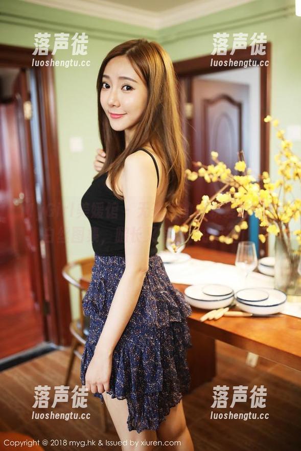 MyGirl美媛馆 - 无圣光的软软爱吃肉：白丝图集，腿长又有魔力的谜团！