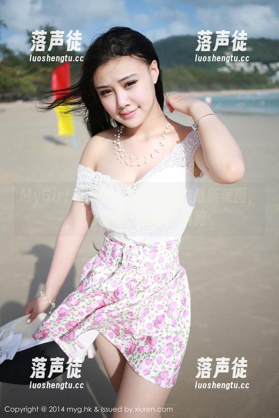 MyGirl美媛馆-黄乐然 MyGirl美媛馆 - 黄乐然丝袜最新美图,光影交错下的迷醉瞬间