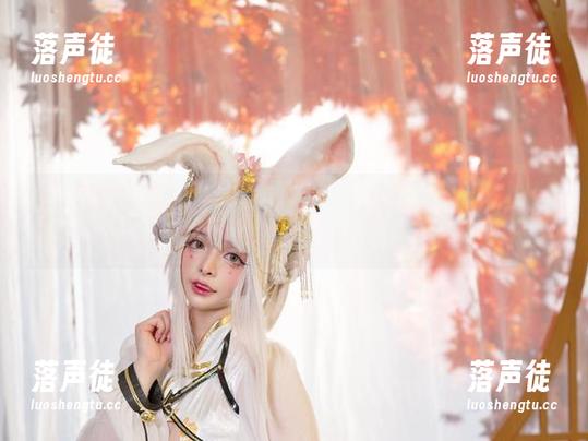 NinJa阿寨寨 红裙下的秘密:NinJa阿寨寨精选图片告诉你,幽默才是最美的风景!