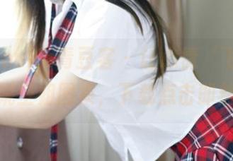 QingDouKe青豆客 – 让心情‘飞’起来！汪佩妮空姐图集，下载点击即刻出发！