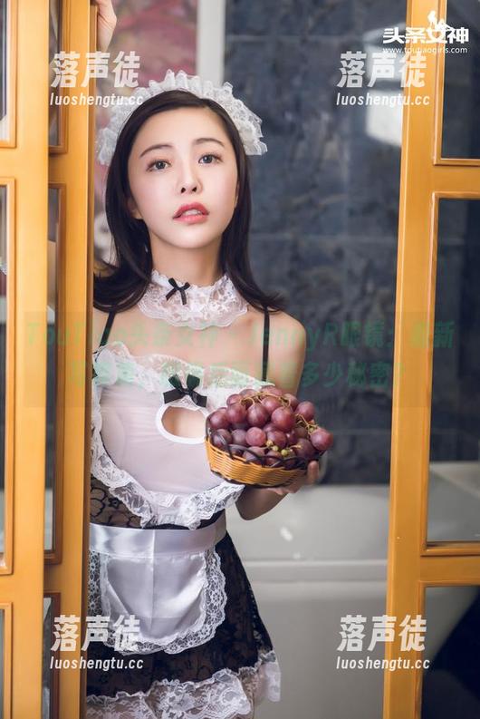 TouTiao头条女神-JennyR TouTiao头条女神 - JennyR眼镜:最新写真集,眼镜后面藏着多少秘密?