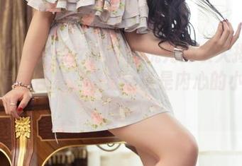 TouTiao头条女神 – 信悦儿内衣大揭秘：一组原图合集，感觉这真是内心的小秘密！