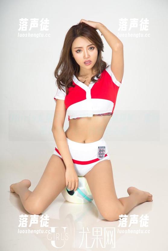 UGirls尤果网-于梓馨 UGirls尤果网 - 于梓馨的油亮探秘:定制图集中的每一秒都是心跳