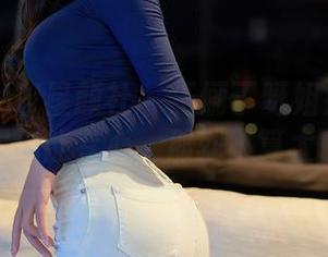 XINGYAN星颜社 – 王俪丁呀姐姐图包：如果你能专心，那就不算太色了