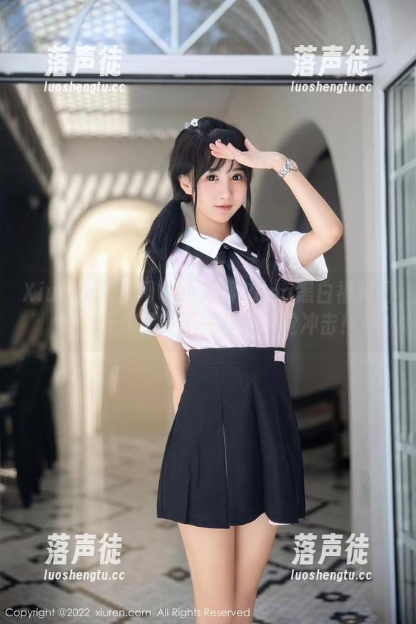 Xiuren秀人网-小海臀Rena Xiuren秀人网 - 小海臀Rena黑白福利图片,带你感受不一样的视觉冲击!
