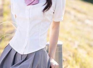 Xiuren秀人网 – 徐若兮写真集揭秘：女孩们的小心思，看看你中了几枪？