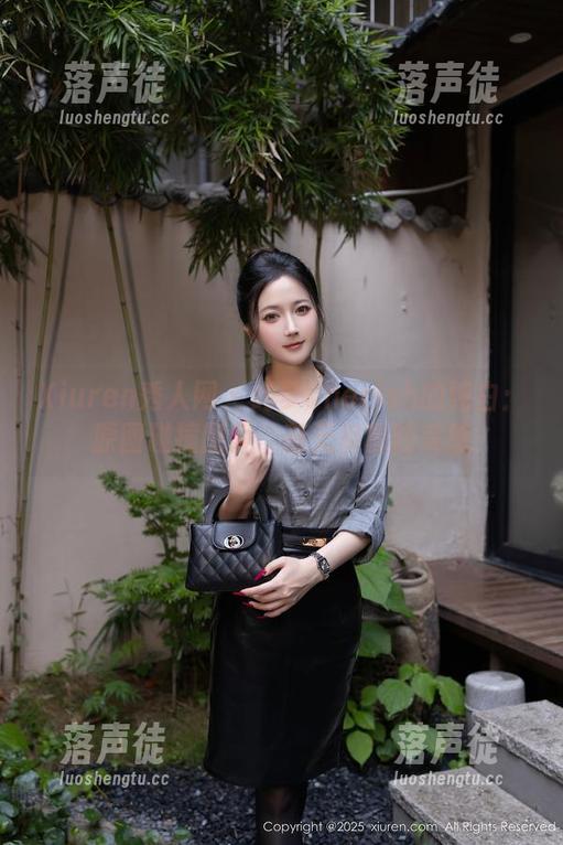 Xiuren秀人网-绮梦Cherish Xiuren秀人网 - 绮梦Cherish的纯白:原图碰撞图集,毫无保留的美感