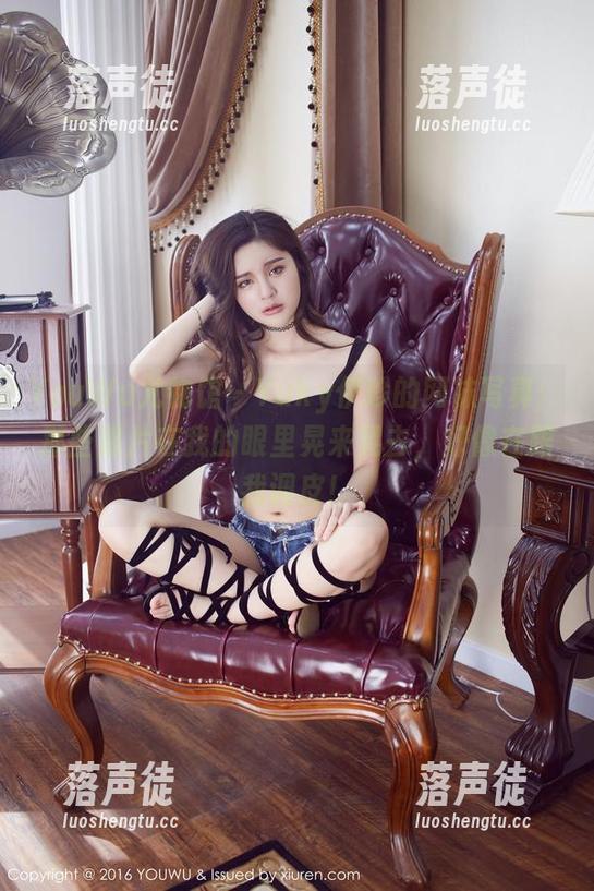 YouWu尤物馆-Yuky伊珍 YouWu尤物馆 - Yuky伊珍的网袜写真:那些照片在我的眼里晃来晃去,好像在跟我调皮!