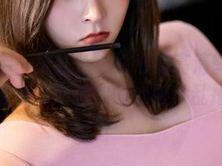 丽柜 – 那一抹红色：愉心的高清壁纸来袭，准备好迎接你的心脏小乱撞！