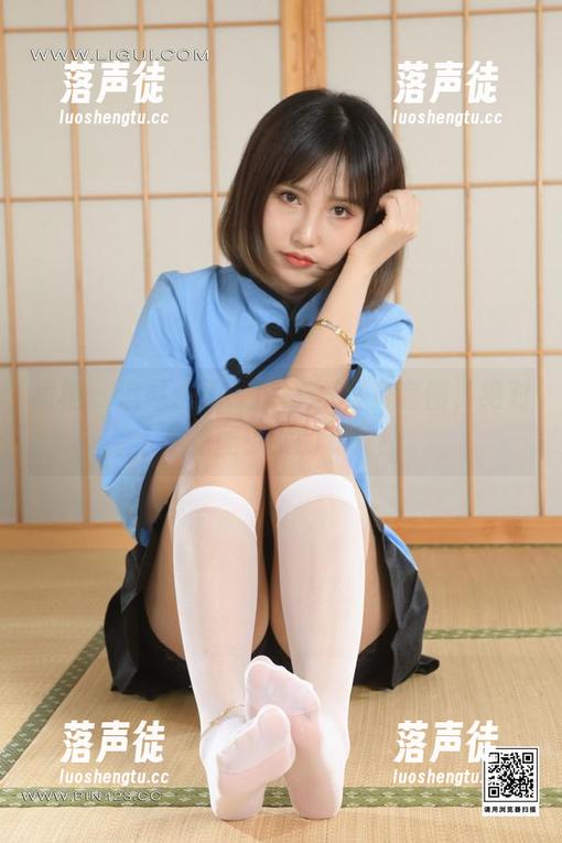 丽柜-桃子 丽柜 - 追寻桃子,探秘JK写真套图,绝对是炫酷少女的专属!