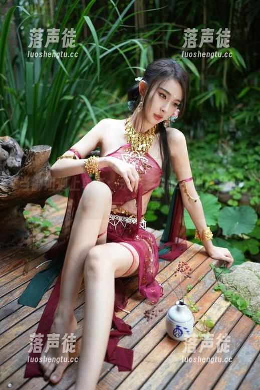 余多多Dudu 当御姐遇上单车:余多多Dudu照片里的另一种风景