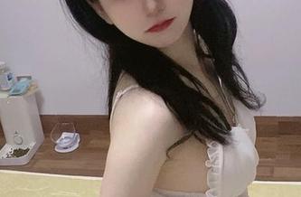 少女倦怠与梦幻：倦倦喵的私拍，连阳光都懒得打招呼。