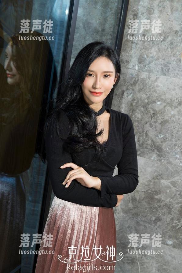 克拉女神-玮儿 克拉女神 - 红唇与棉袜的秘密:揭秘玮儿美图合集里的私房日常!