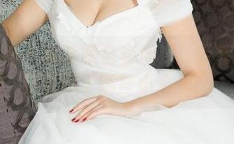 克拉女神 – 水手服全套揭秘：菲菲的作品到底藏了哪些小心机？
