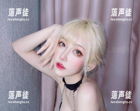啾小妍Deer 当金发芭比遇到啾小妍Deer:这组原图可比我的童年玩具有趣多了,图包扎心!