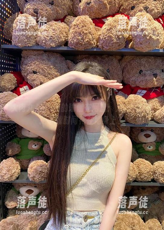 大肉丸Amiee的瑜伽在网盘：为啥我总是把下载时间花在她身上？