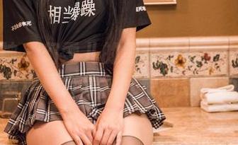 头条女神 – 幻雪儿的黑丝日记：中介小姐姐诱惑观看合集，随便翻翻总有惊喜