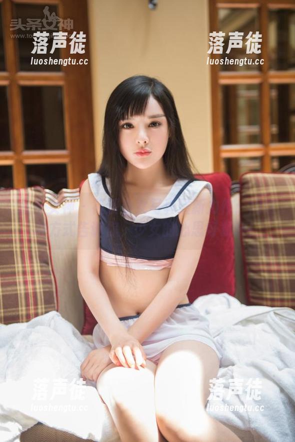 头条女神-筱溪 头条女神 - 筱溪少女写真最新力作:用这种方式告诉你,少女的心思好复杂!