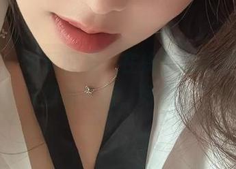 微密圈 – 免费图集：在奶雯的美腿前，我只想说“哇，好美！”