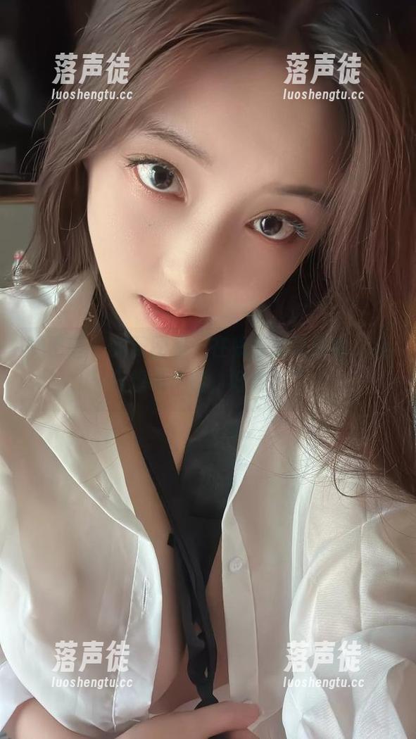微密圈 - 免费图集：在奶雯的美腿前，我只想说“哇，好美！”