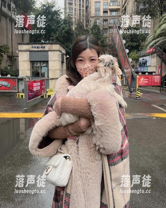 妮是老虎 微密圈 - 当妮是老虎邂逅制服:在高清中捕捉每一个瞬间