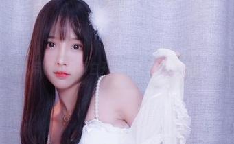 小小奶瓶儿带你免费领白开水毛衣定制版套图，心动吗？