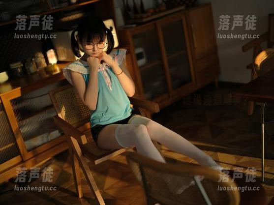 幼水铃衣 幼水铃衣的瑜伽速成记:免费获取,谁说瘦是难事?