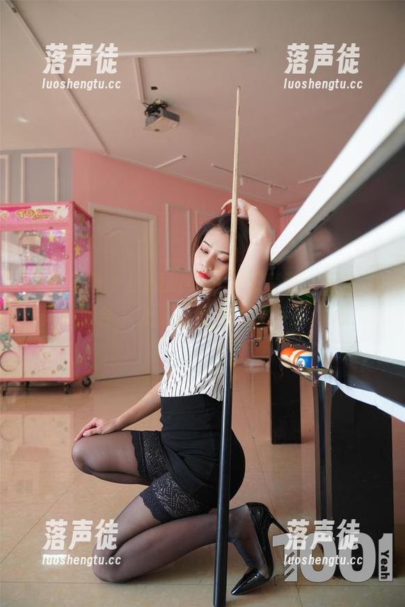 异思趣向 - 小婕的纯白OLE套装，写真集资源集合，让你知道什么叫一见倾心！