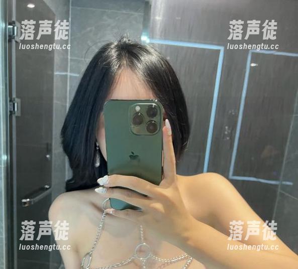 张鑫baby 微密圈 - 张鑫baby的海边图集:将海浪和阳光一起打包,让你直呼‘奶茶’也甘愿为之单身!