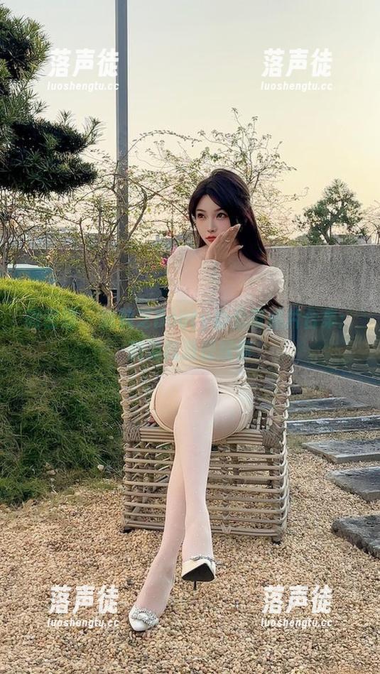徐莉芝Booty 微密圈 - 徐莉芝Booty办公室照片合集:别说我没提醒你