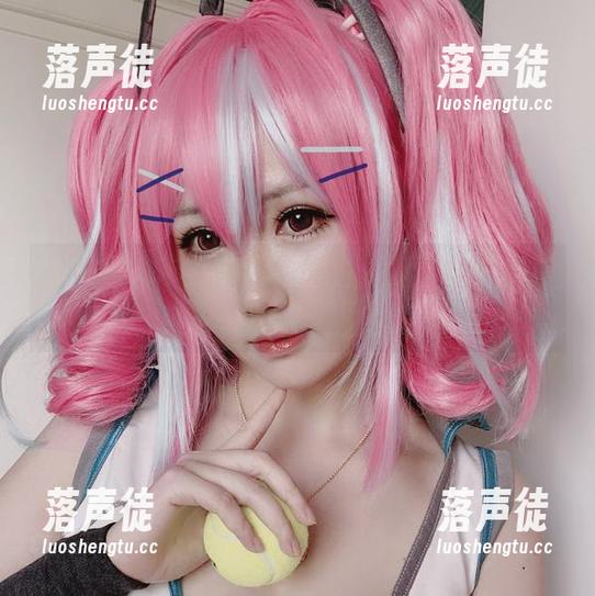 是本末末 走入是本末末的私拍美图:精灵村里的那些小确幸