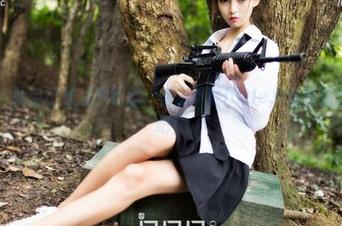 果团网 – 给自己加点神秘感：快去下载little贝壳喵的天使写真吧！