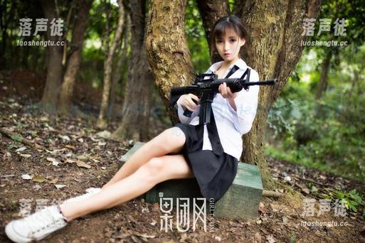 果团网-little贝壳喵 果团网 - 给自己加点神秘感:快去下载little贝壳喵的天使写真吧!