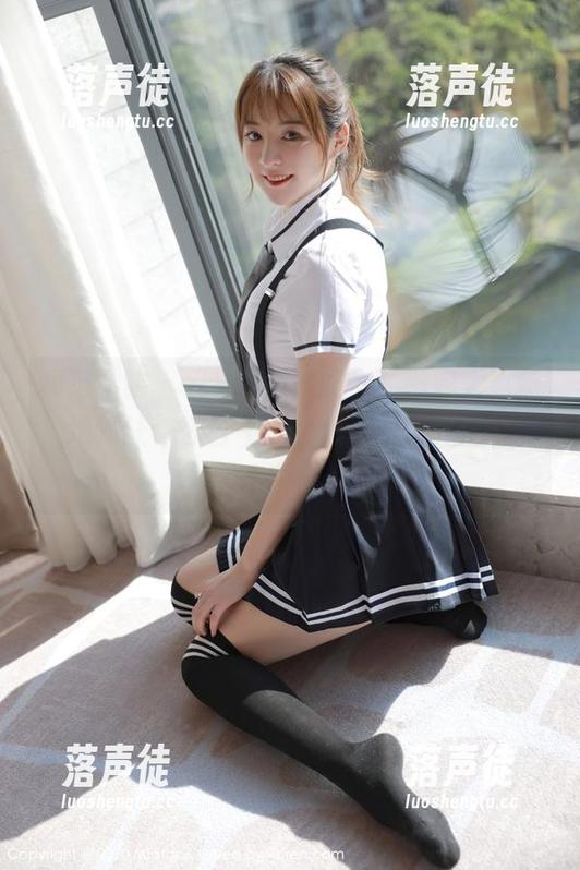 模范学院-Hana妹 模范学院 - “Hana妹奶牛”图包大更新,绝对让你欲罢不能,仿佛吃了一整桶的糖果牛奶!