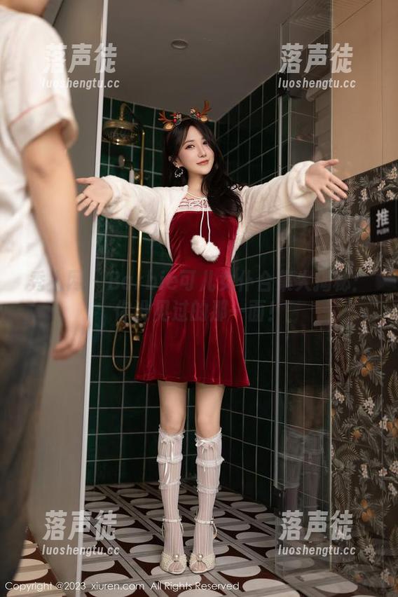 秀人网-Barbie可儿 秀人网 - Barbie可儿女仆合集大揭秘:你没见过的那一面!