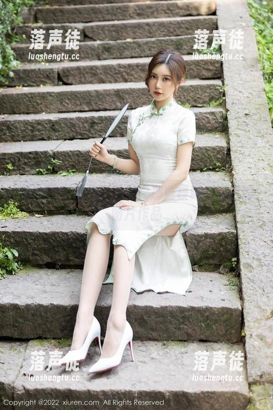 秀人网-奈沐子 秀人网 - 透视奈沐子:那些模糊又透明的图片作品