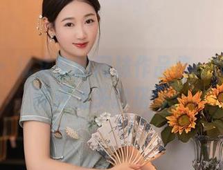 秀人网 – 林文文的网袜作品集：比网红咖啡还上头的搭配！