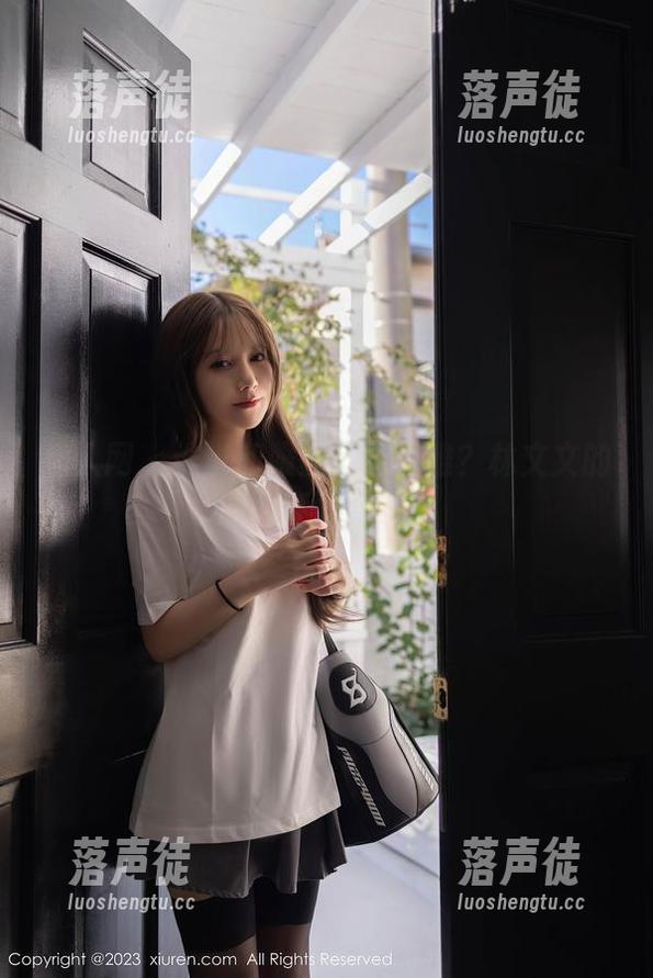 秀人网 - 谁说和服就只能优雅？林文文的原图打破常规！
