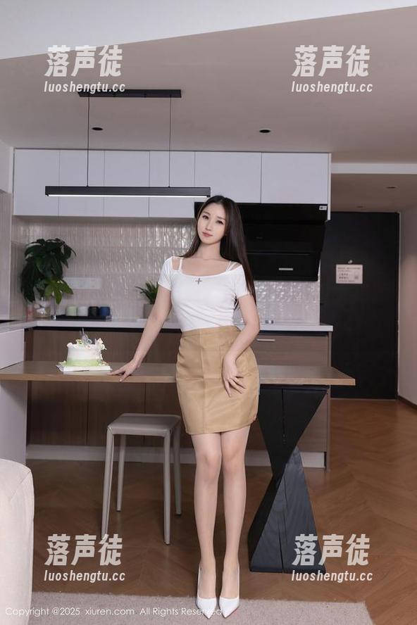 秀人网-甜妮 秀人网 - 甜妮说黑白也可以很梦幻:高清图片来袭