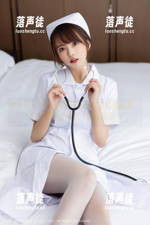 秀人网-董媛媛Janel 秀人网 - 董媛媛Janel的校园私拍图集:小白裙下的秘密,谁能拒绝?