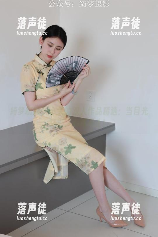 绮梦摄影 - 小关的双人作品精选：当目光交汇，心跳不止！