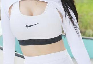 美媛馆 – 等不及了，伊小七MoMo的最新写真更新，简直是剧情小剧场！