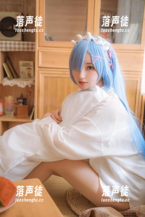 羽生三未 在蕾丝的世界里,羽生三未谁与争锋?看她的写真套图!