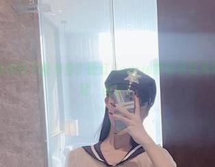 微密圈 – 谁说黑丝只能单穿？脸红Dearie教你吊带黑丝搭配全集下载，真香！