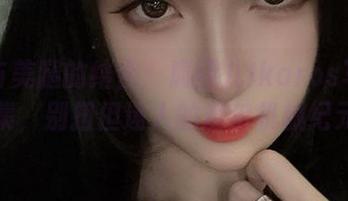 神器与美腿的结合：腐团儿Ikaros写真合集，别扭但迷人的尼尔机械纪元