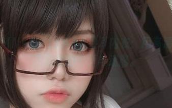 芊川一笑MNK的YLYAAA兽耳内衣：用高清图片描绘不经意的可爱与迷离。